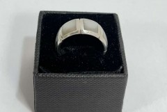 Srebrny pierścionek pr. 925 / w. 6,15 g / R:15