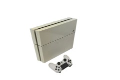  Konsola Sony PlayStation 4 biała, kontroler, kar