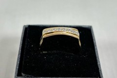 Złoty pierścionek pr.585 /w. 2,90g /R: 17 
